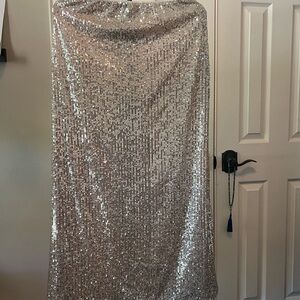 Old Navy Silver Sequin Pencil Skirt